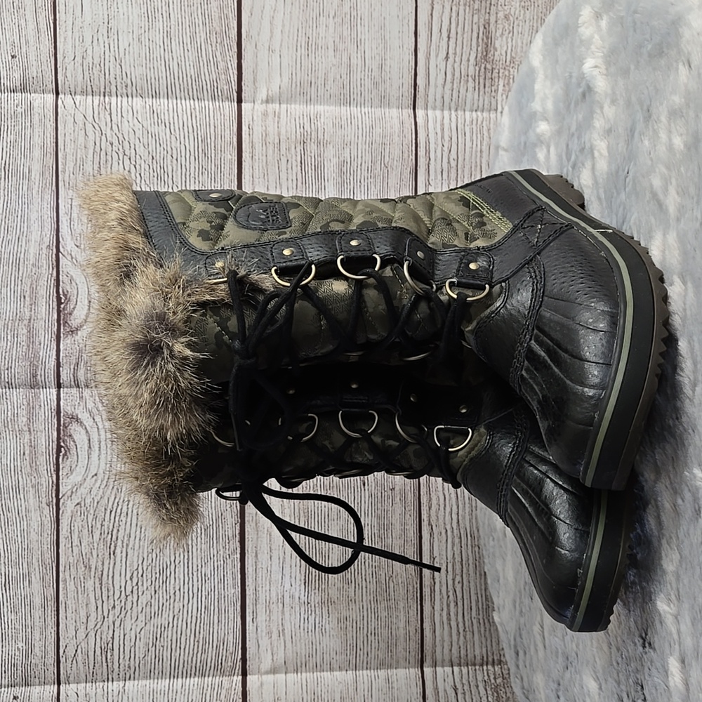 Sorel Faux Fur Winter Boots, Women's Size 8, Great Condition